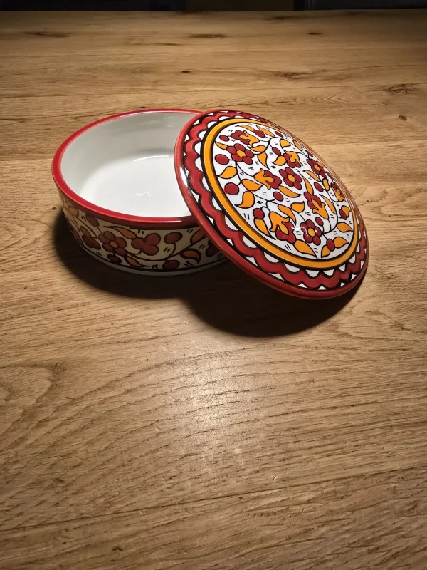 Schaaltje met deksel 15 cm. rood